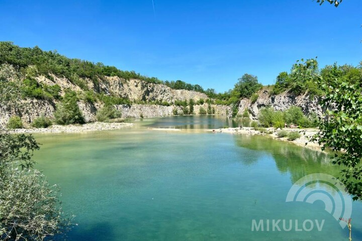 Lom Janičův vrch (Janičův Vrch Quarry)