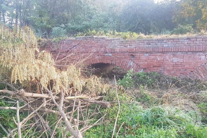 Backsteinbrücke