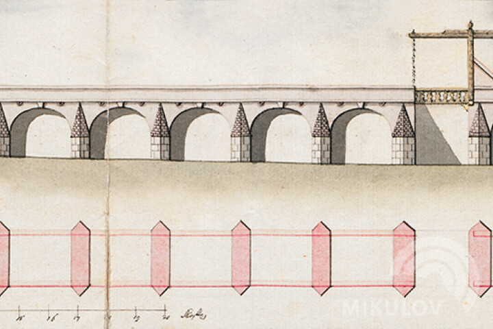 Historischer Plan mit Darstellung ihrer ursprünglichen Gestaltung noch mit dem hölzernen Zugfeld. Quelle: MZA in Brünn, Fonds F 18 Hauptregistratur, Dietrichsteiner in Mikulov, Historische Karte der Brücke mit Darstellung ihrer ursprünglichen Gestaltung mit dem hölzernen Zugfeld, nicht datiert, Karte 107.