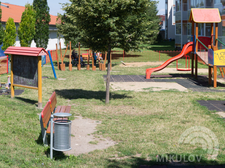 Kinderspielplatz bei Tesco