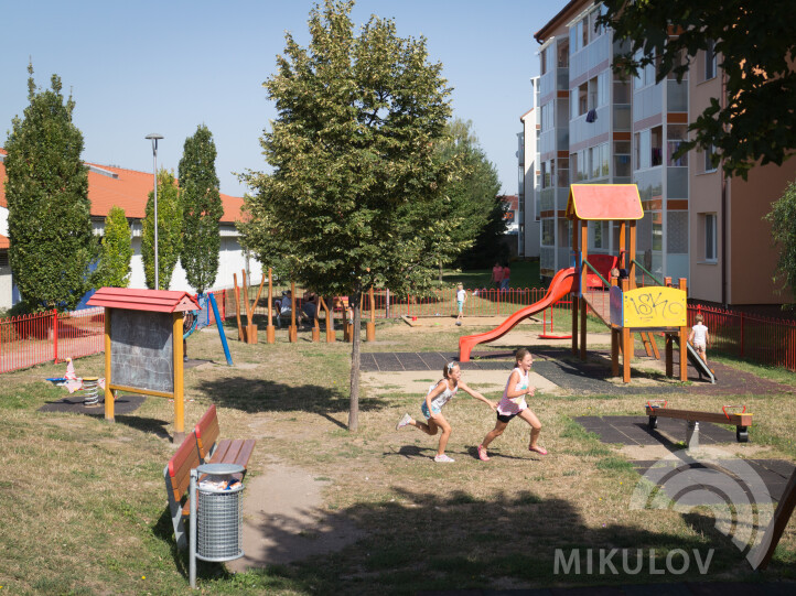 Kinderspielplatz bei Tesco