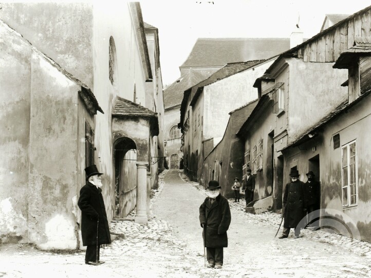 History of the Jewish quarter